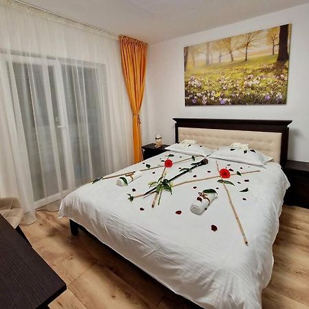 شقة Forest Intimate Hideaway - Sub Padure Love Nest براشوف المظهر الخارجي الصورة